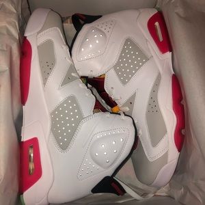 Jordan hare 6s retros